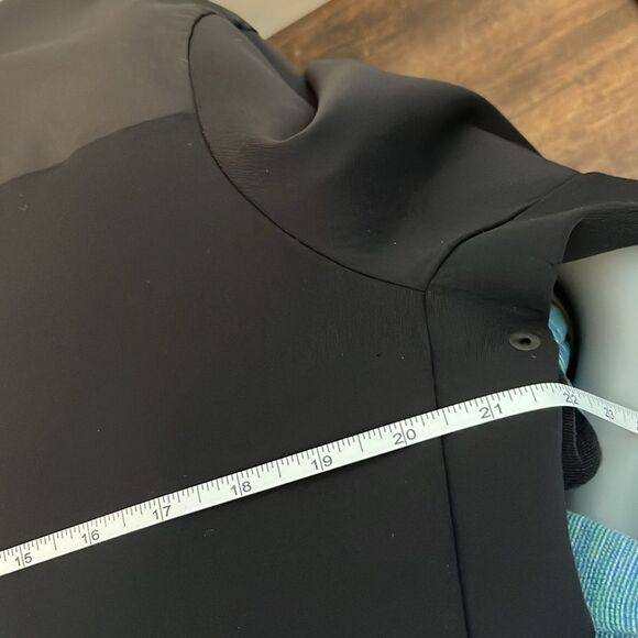 🪩Lululemon long sleeve - Picture 7 of 8